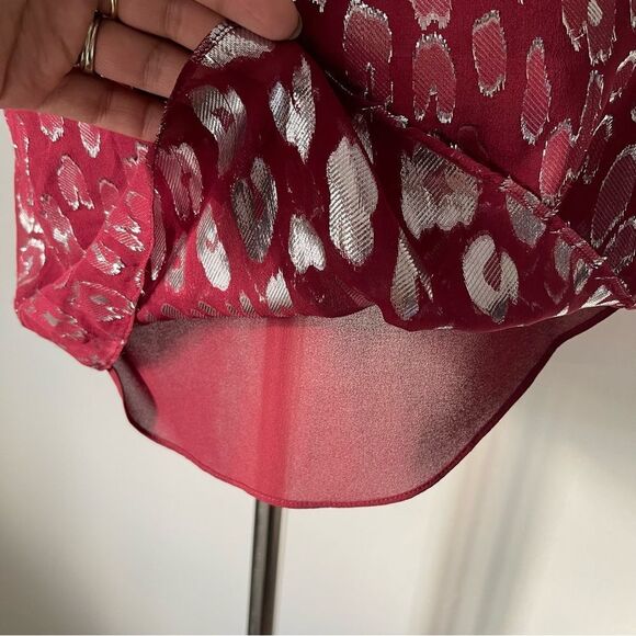 Veronica Beard Maroon Metallic Silk Camisole top preowned size 8 - Picture 6 of 8